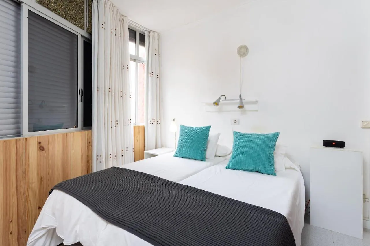 Comfortable Apartment At The Waterfront 플라야 데 산 후안 0*,  스페인