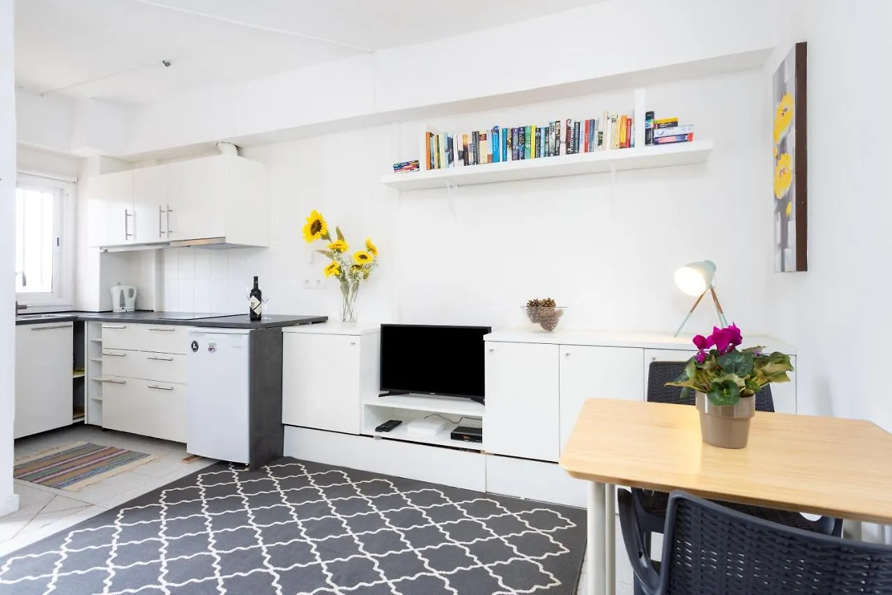 Comfortable Apartment At The Waterfront 플라야 데 산 후안 0*,
